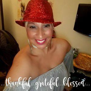 Meet your Posher, Desiree